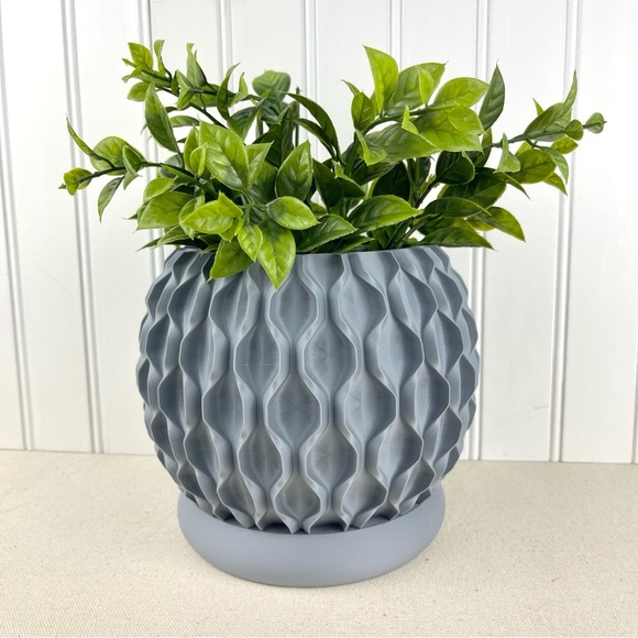 COPY - Modern Geometric Planter Pot, Chain Planter Pot, Indoor, Textured Planter - Picture 1 of 7